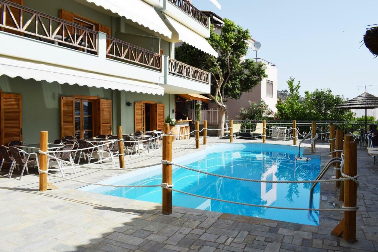 Ninemia Residence Толон Экстерьер фото